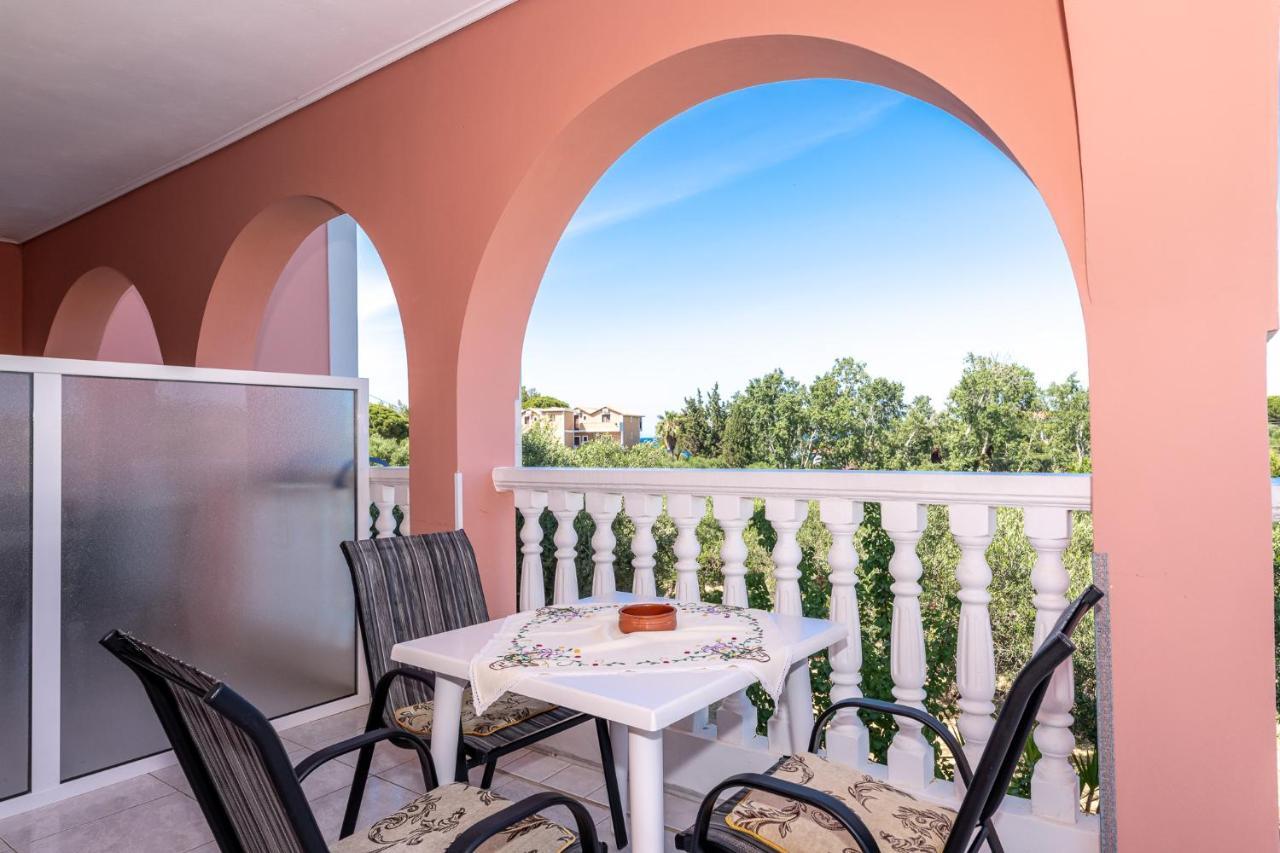 Arazzo Apartments Vasilikí Kültér fotó
